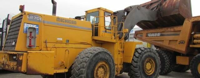 Фронтальные погрузчики колесные Michigan L270